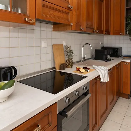 Aristoteluos By The Sea *