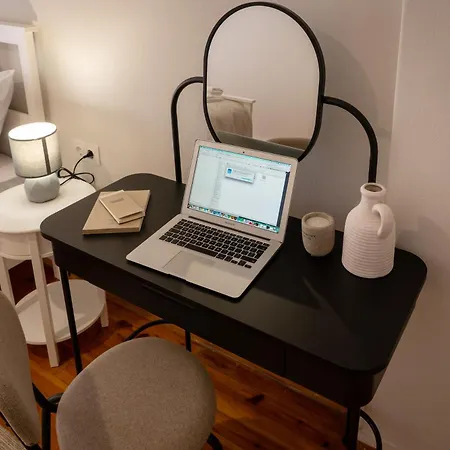 شقة Aristoteluos By The Sea